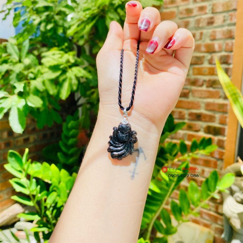8 loại đá thạch anh phổ biến và ý nghĩa 10 Hồ ly chúa thạch anh tóc đen