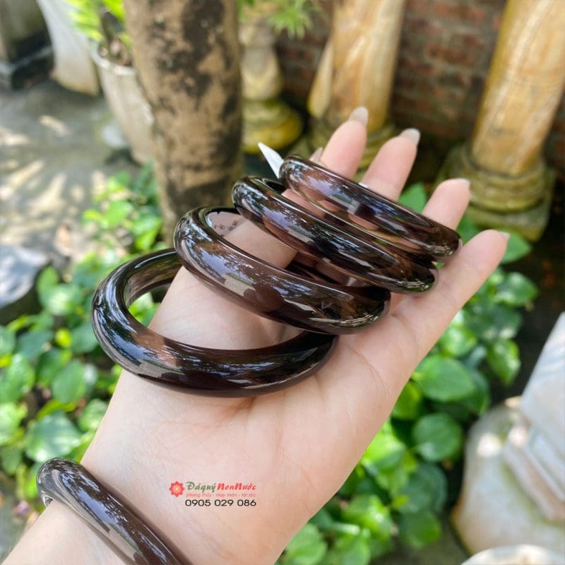 8 loại đá thạch anh phổ biến và ý nghĩa 8 Vòng tay thạch anh khói