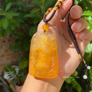 Mặt dây chuyền Quan công bằng đá