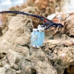 Mặt dây chuyền trụ thạch anh