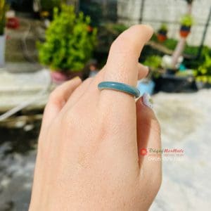 Nhẫn đá lam ngọc