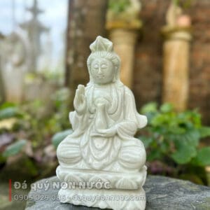 Tượng Phật quan âm bằng đá
