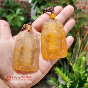 Mặt dây chuyền Quan công bằng đá