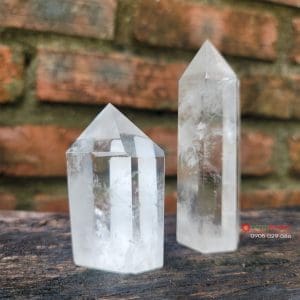 Trụ đá thạch anh