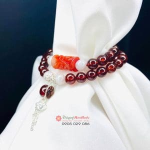 Vòng tay công danh tài lộc đá garnet