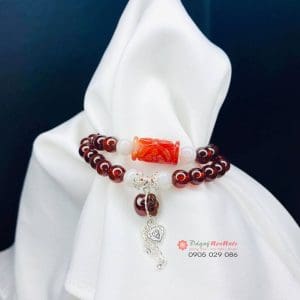 Vòng tay công danh tài lộc đá garnet