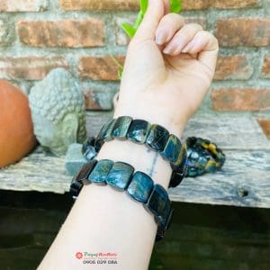 Vòng tay đá mắt chim ưng