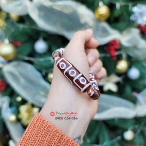 Vòng tay Dzi