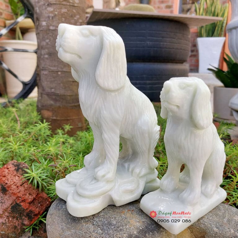 Tượng chó đá tuổi tuất