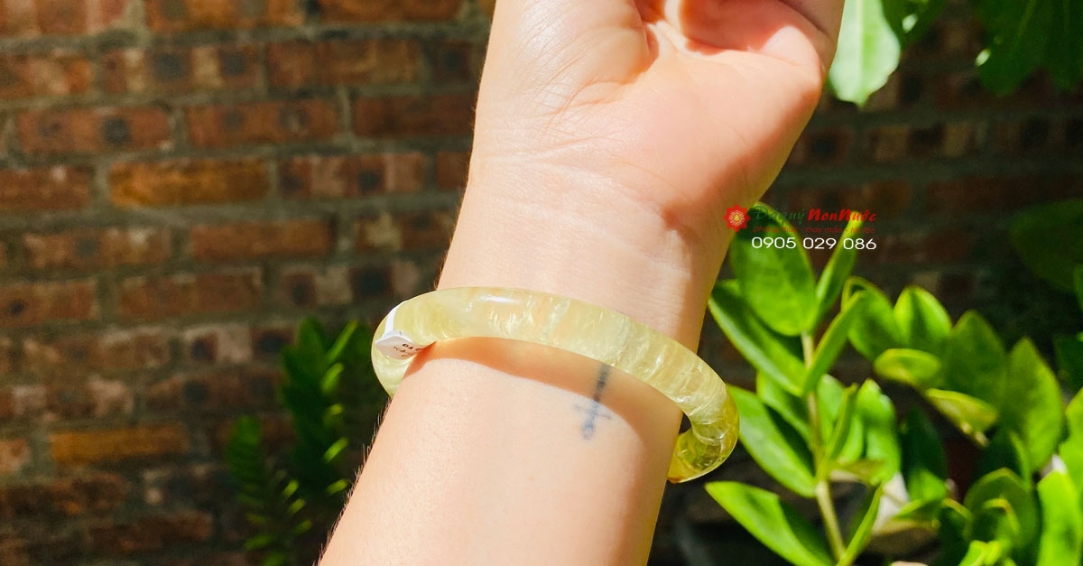 Mệnh Thổ hợp màu gì