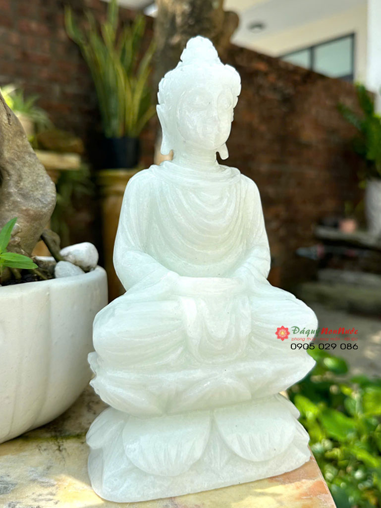 Tượng Phật thích ca đá trắng