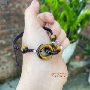 Vòng đeo tay hai vòng tròn lồng vào nhau