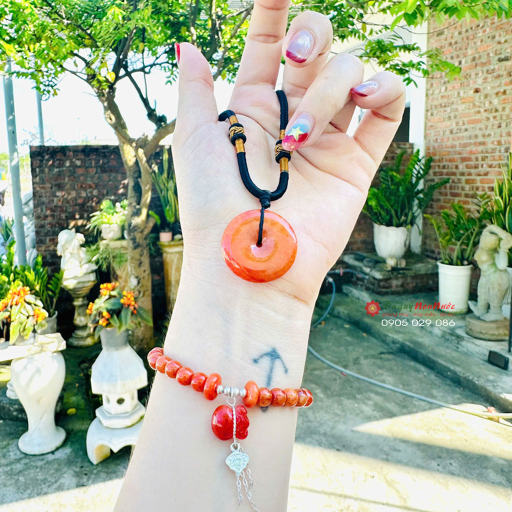 Vòng tay đá ngọc huyết 4 da ngoc huyet 4