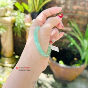 Vòng cẩm thạch dáng ovan