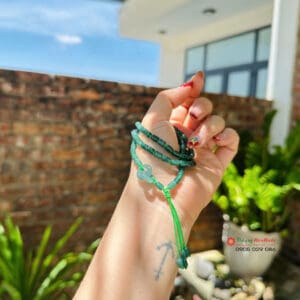 Chuỗi vòng tay gắn kết lu thống đá ngọc lam