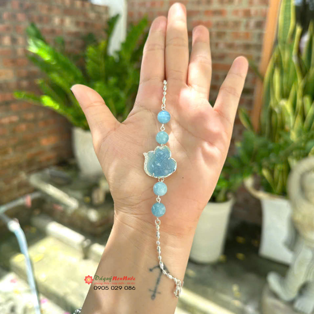 Lắc tay Cửu Vĩ Hồ Ly thạch anh Aquamarine 3 cuu vi ho ly 2
