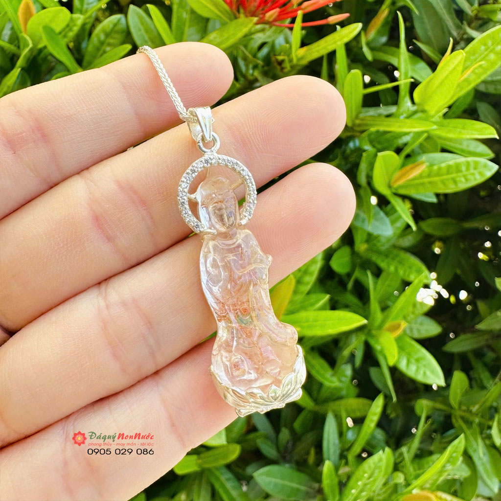Mặt dây chuyền quan âm đứng thạch anh tóc nâu 4 mat day chuyen quan am2
