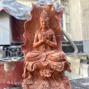 Tượng Phật quan âm tự tại