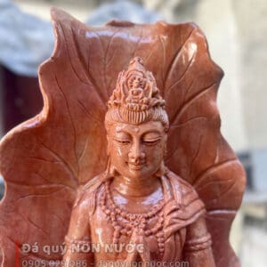 Tượng Phật quan âm tự tại