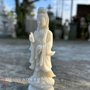 Tượng quan âm bồ tát