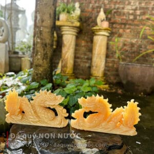 Cặp rồng đá