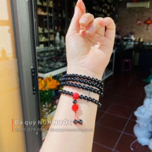 Chuỗi vòng đá mã não đen