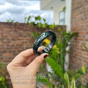 Kiềng tay đá ngọc lam