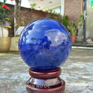 Quả cầu đá năng lượng