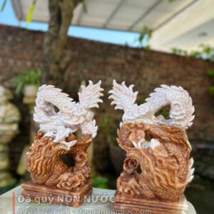 Tượng rồng đứng