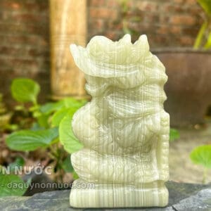 Tượng Rồng đá ngọc