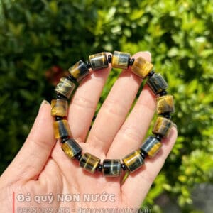 Vòng tay đá mắt hổ