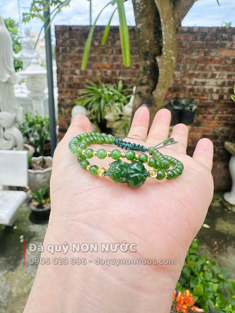 Vòng tay tỳ hưu Ngọc Bích