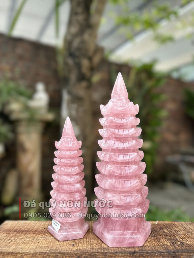 Tháp văn xương thạch anh